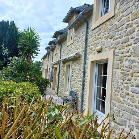 Maison De 4 Chambres Avec Piscine Privee Jardin Clos Et Wifi A Cricqueville En Bessin A 3 Km De La Plage 펜션 *