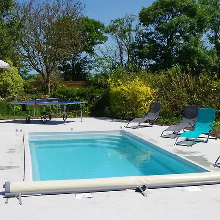 Maison De 4 Chambres Avec Piscine Privee Jardin Clos Et Wifi A Cricqueville En Bessin A 3 Km De La Plage