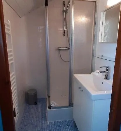 Maison De 4 Chambres Avec Piscine Privee Jardin Clos Et Wifi A Cricqueville En Bessin A 3 Km De La Plage * Cricqueville-en-Bessin